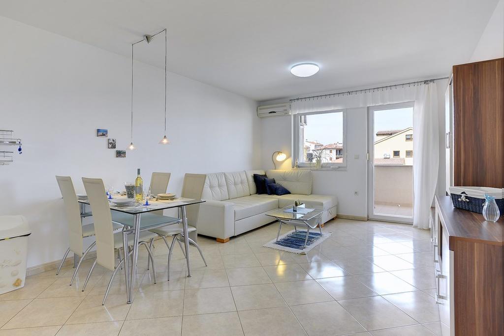Apartment Frlan Liznjan Ngoại thất bức ảnh