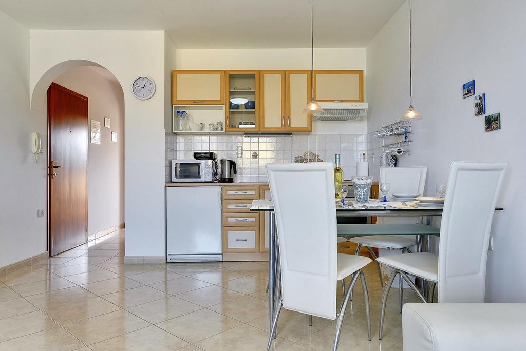Apartment Frlan Liznjan Ngoại thất bức ảnh