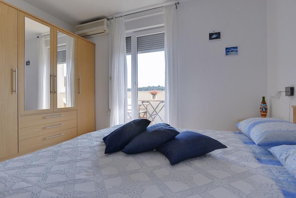 Apartment Frlan Liznjan Ngoại thất bức ảnh